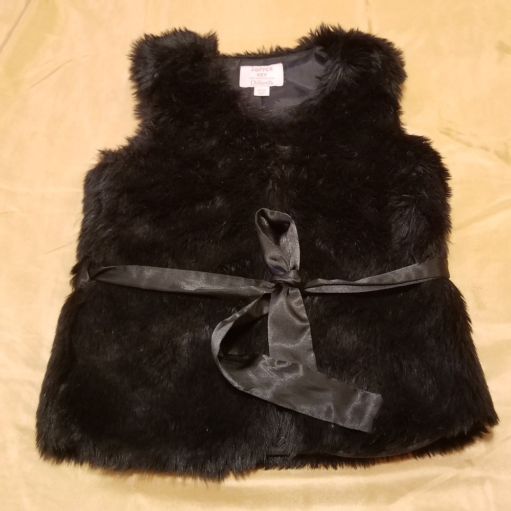 Girls Faux Fur Vest Size 10/12